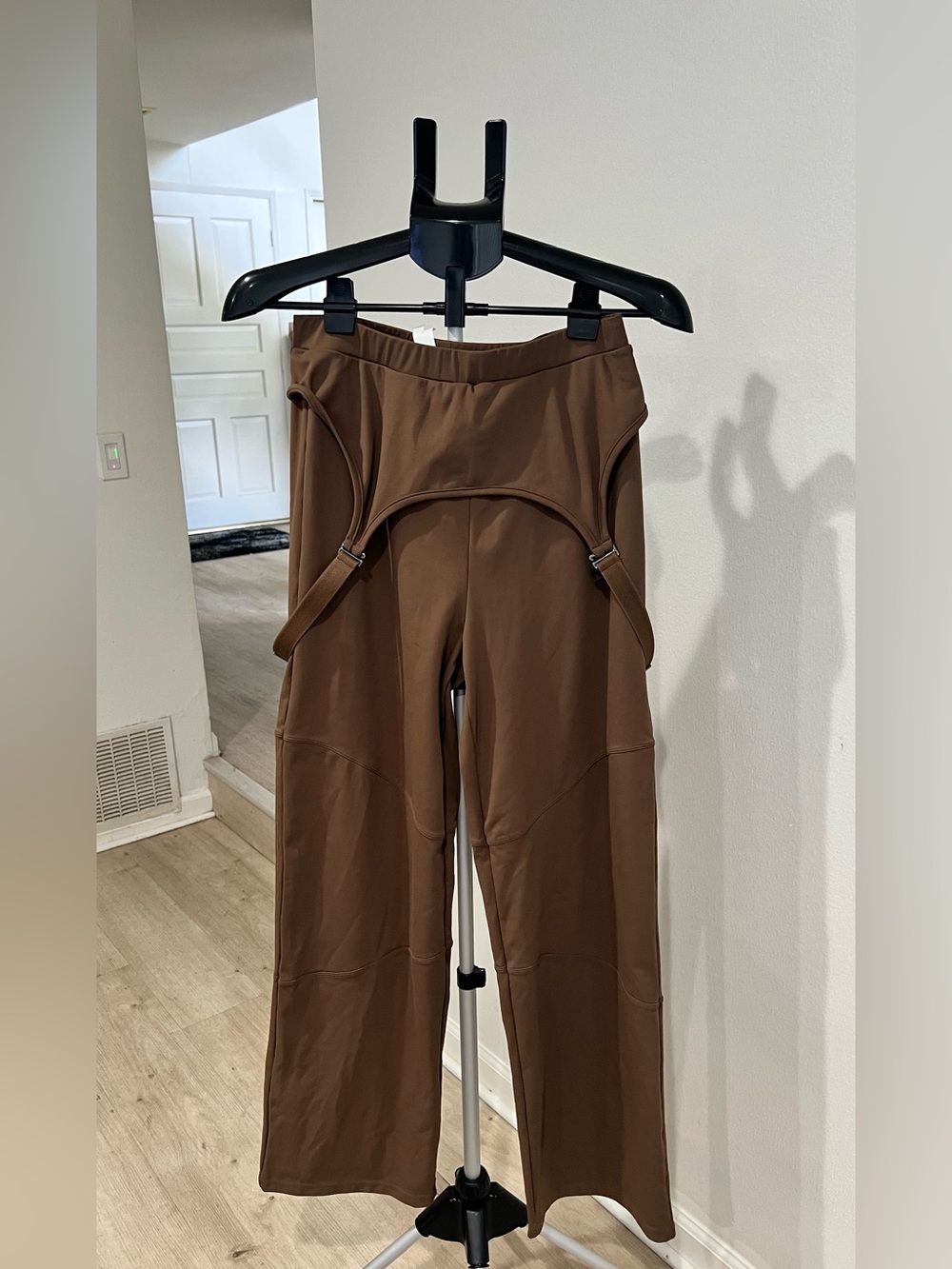 Halara knew no tags. Women’s Wide-Leg Jumpsuit in Brown M - Picture 5 of 11